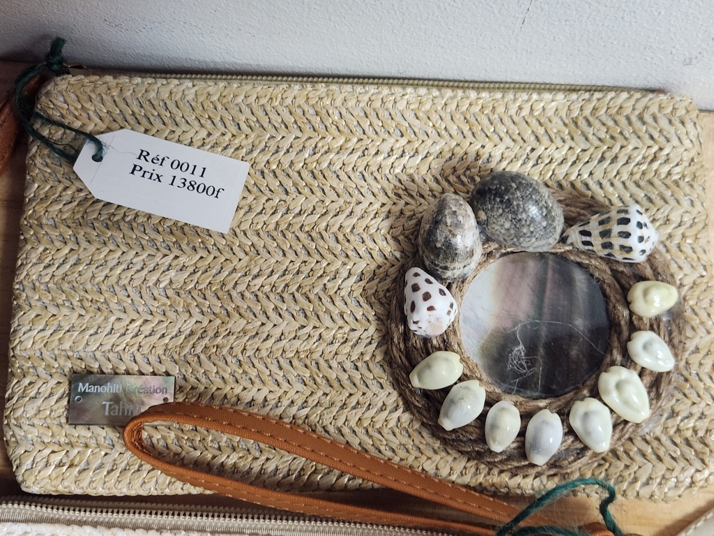 Moyenne Pochette Beige ( RF0011), MANOHITI CREATION    