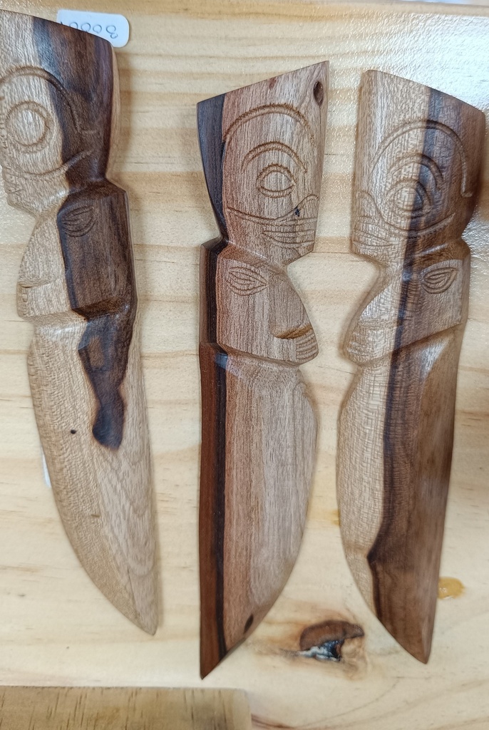 Coupe papier Marquisien 