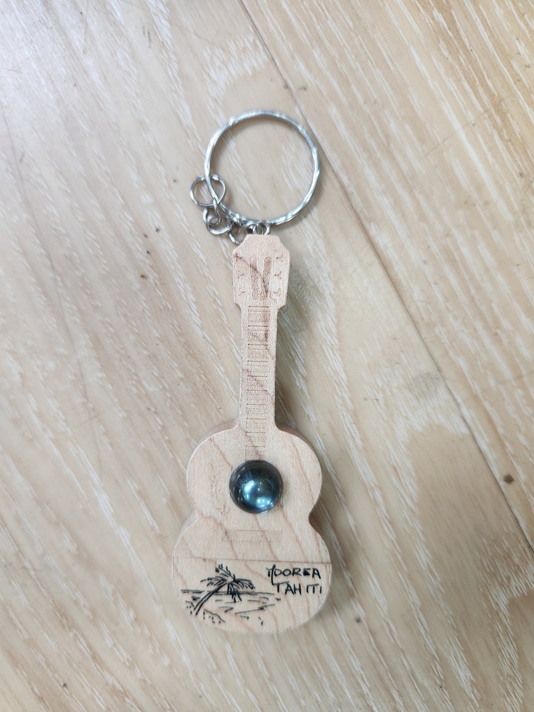 Porte clé guitare perle TEREHERE CREATIONS