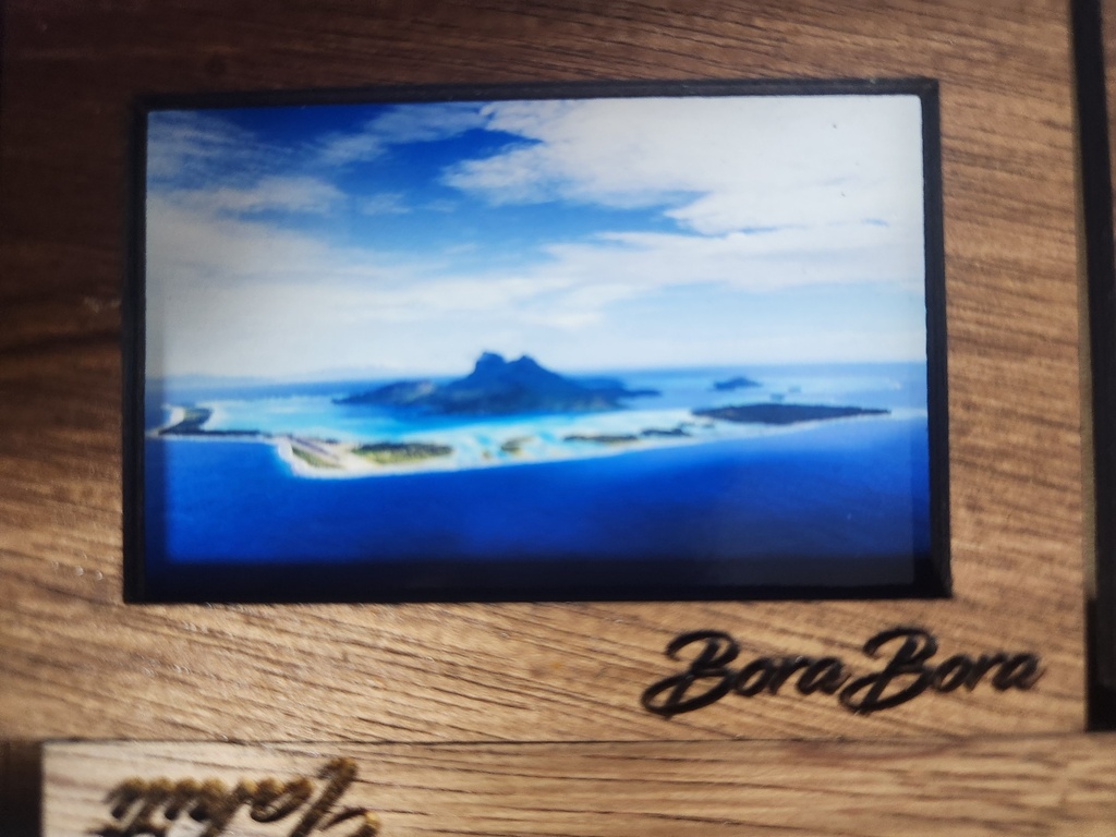 Magnets, BORA BORA PICTURE