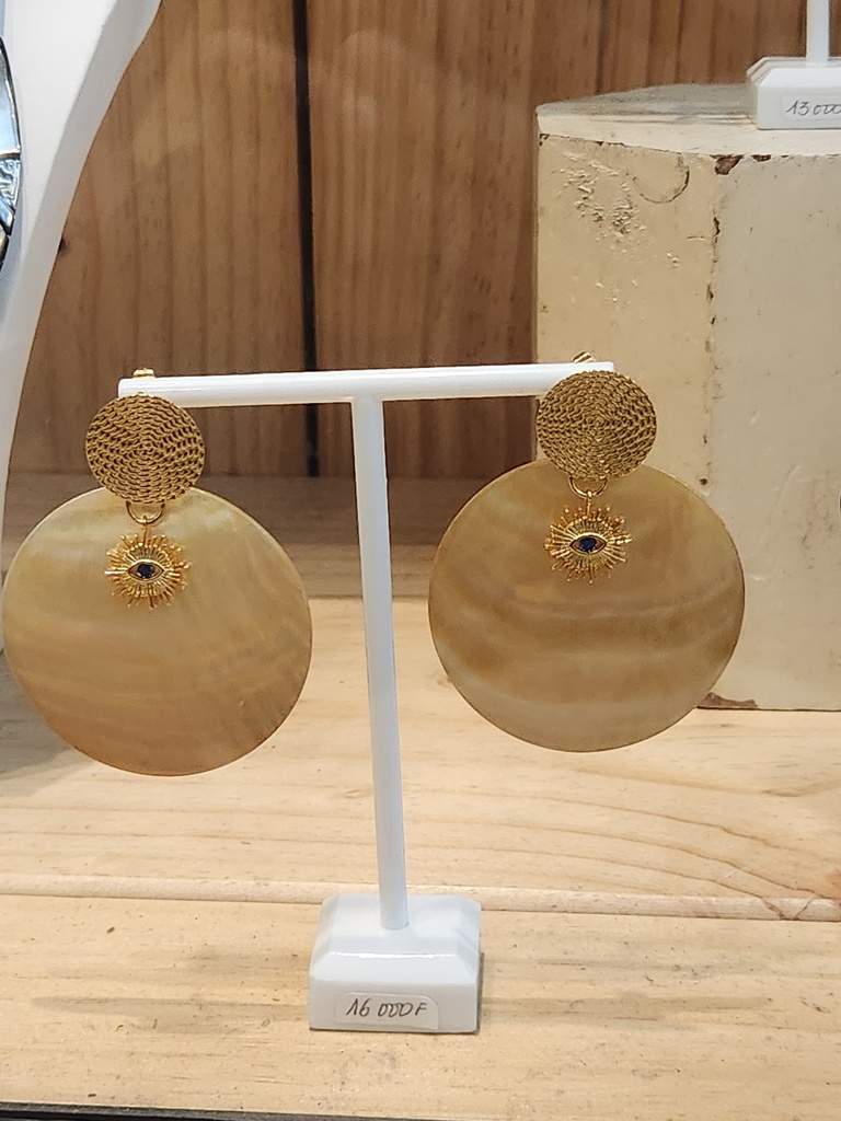BO16 Boucle d'oreille nacre, HIRO OU WEN