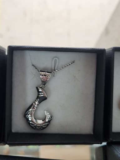 RP2016, Pendentif hameçon Jumbo, HELEN'S PEARLS  