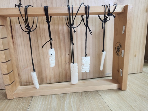 Collier Tiki en Os , LES MARQUISES 