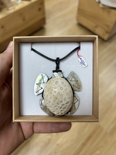 TC025, Tortue nacre potèle, TEREHERE CREATIONS