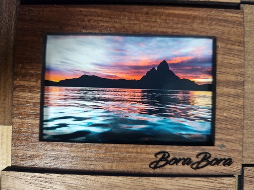 Magnets, BORA BORA PICTURE