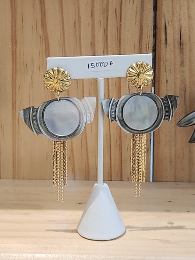 BO15 Boucle d'oreille nacre, HIRO OU WEN 